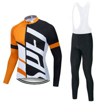 Orange (Bademode + Strümpfe mit Strapsen)